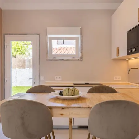 Lovely House In Aroeira By Lovelystay בית נופש Aroeira (Setubal)
