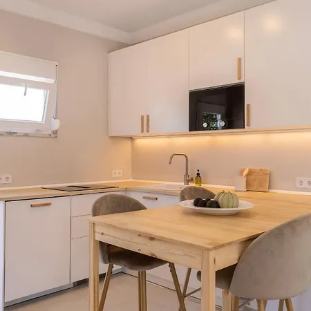 Hébergement de vacances Lovely House In Aroeira By Lovelystay