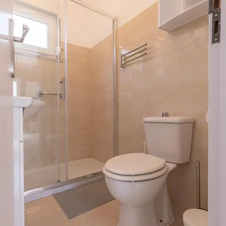 Lovely House In Aroeira By Lovelystay Aroeira (Setubal)