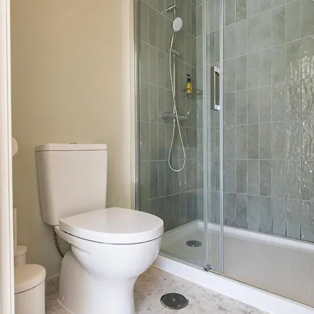 Hébergement de vacances Lovely House In Aroeira By Lovelystay