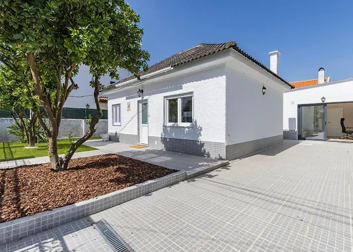Σπίτι διακοπών Lovely House In Aroeira By Lovelystay *