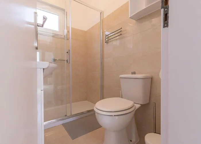 Lovely House In Aroeira By Lovelystay Aroeira (Setubal)